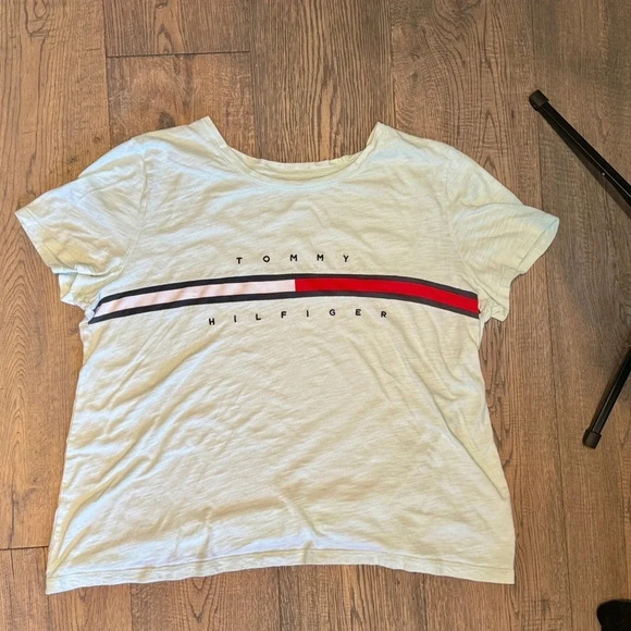 Tommy Hilfiger Womens T-Shirt Size XL Mint Embroidered Logo Flag Relaxed Fit EUC - Picture 3 of 8